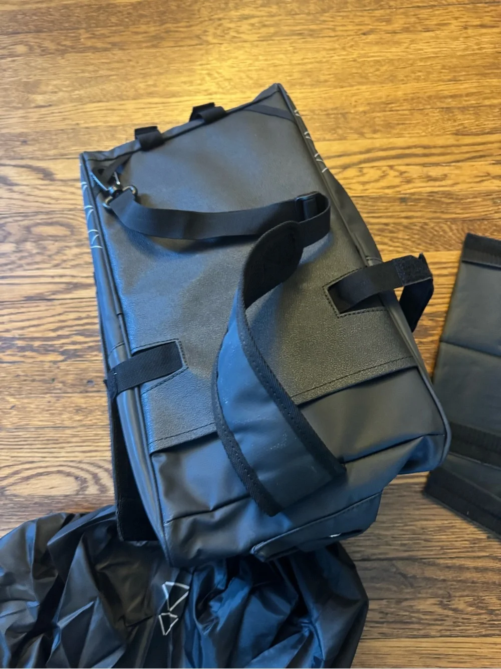 Kemimoto Motorcycle Tail Bag / Rear Rack Bag Black Motorcycle Tail Bag with Rain